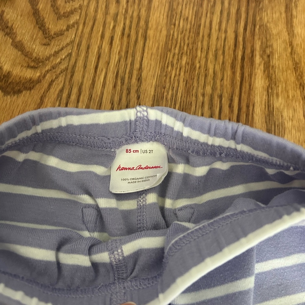 Hanna Andersson Lavender Skater Dress with diaper cover, leggings, and sweatpant - Picture 5 of 11